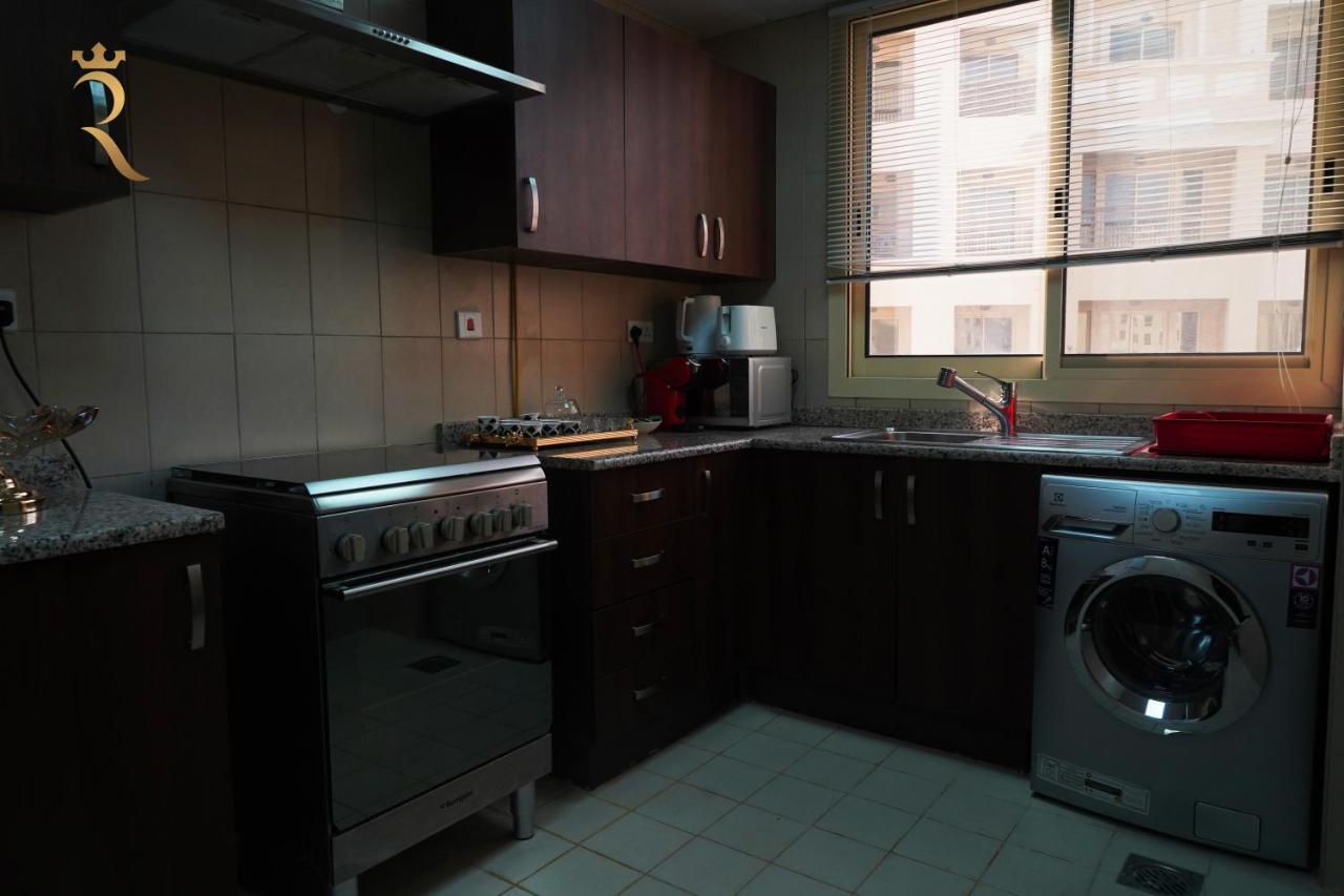 Your Serene Getaway Haven Azure Baniyas 1br Abou Dabi