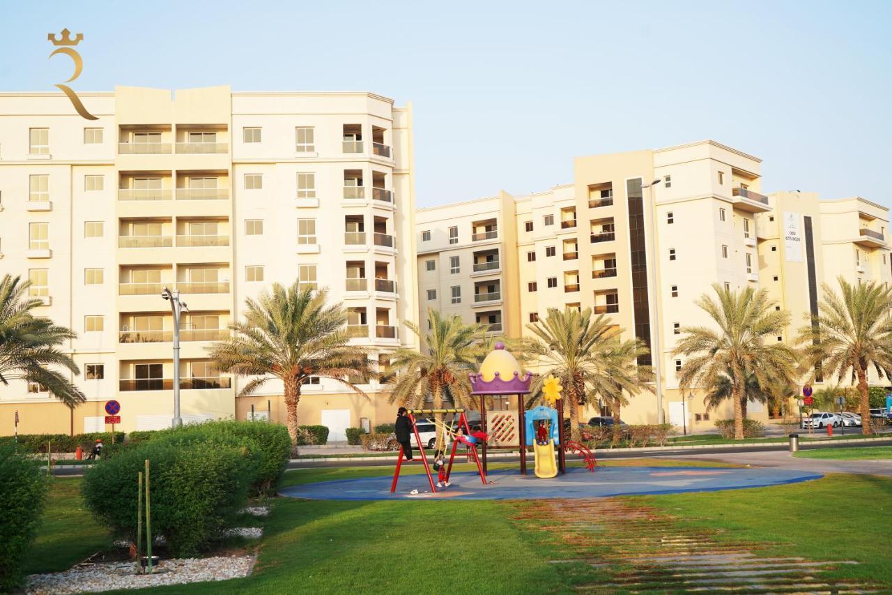 Your Serene Getaway Haven Azure Baniyas 1br Abou Dabi