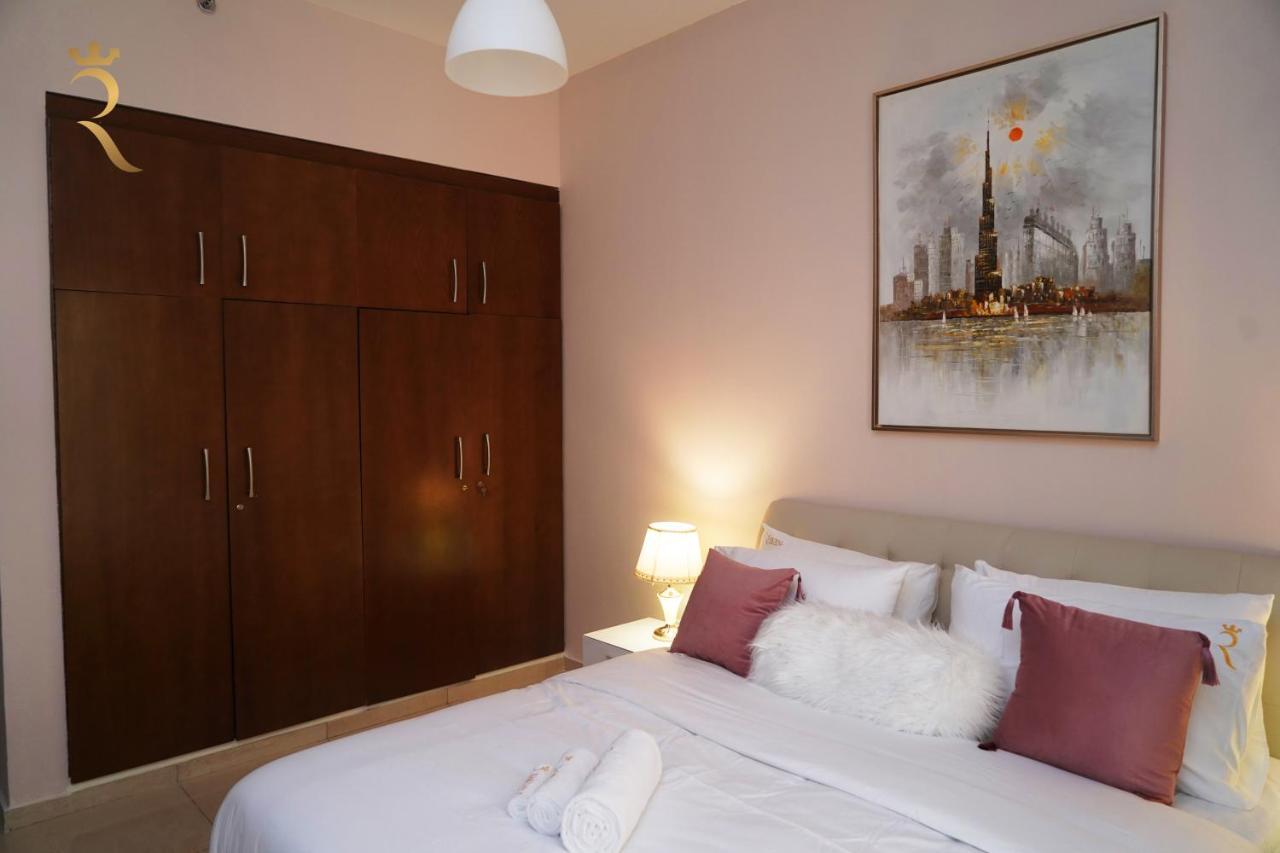Your Serene Getaway Haven Azure Baniyas 1br Appartement Abou Dabi